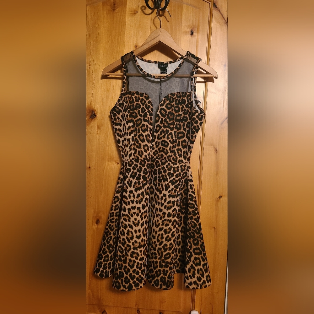 Rue 21 leopard print fit and flare skater dress size small
